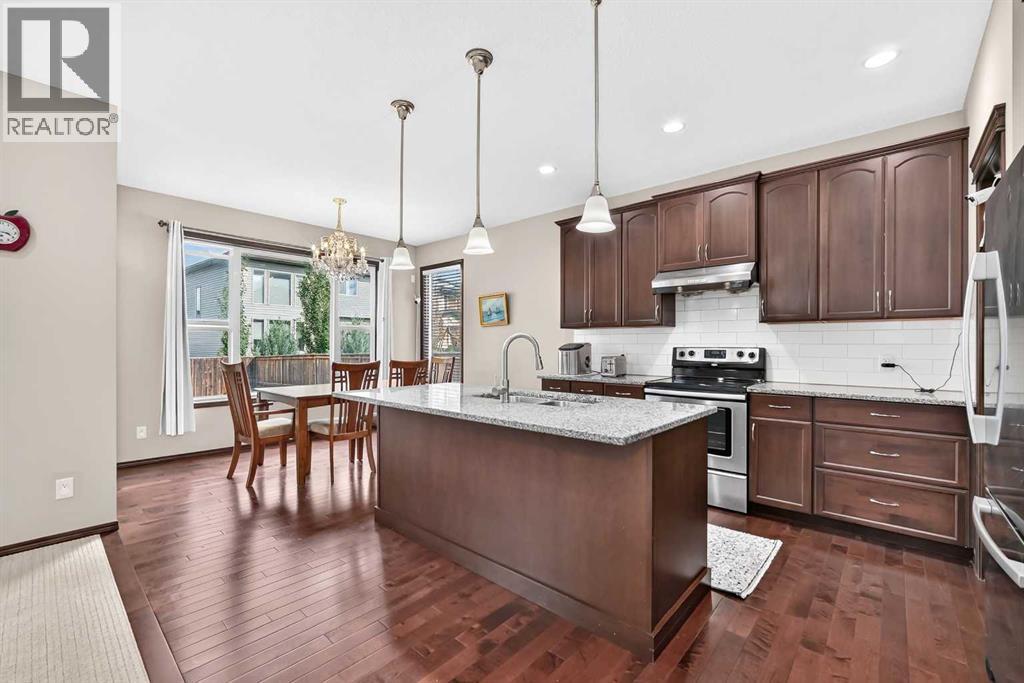 36 Auburn Bay Avenue SE