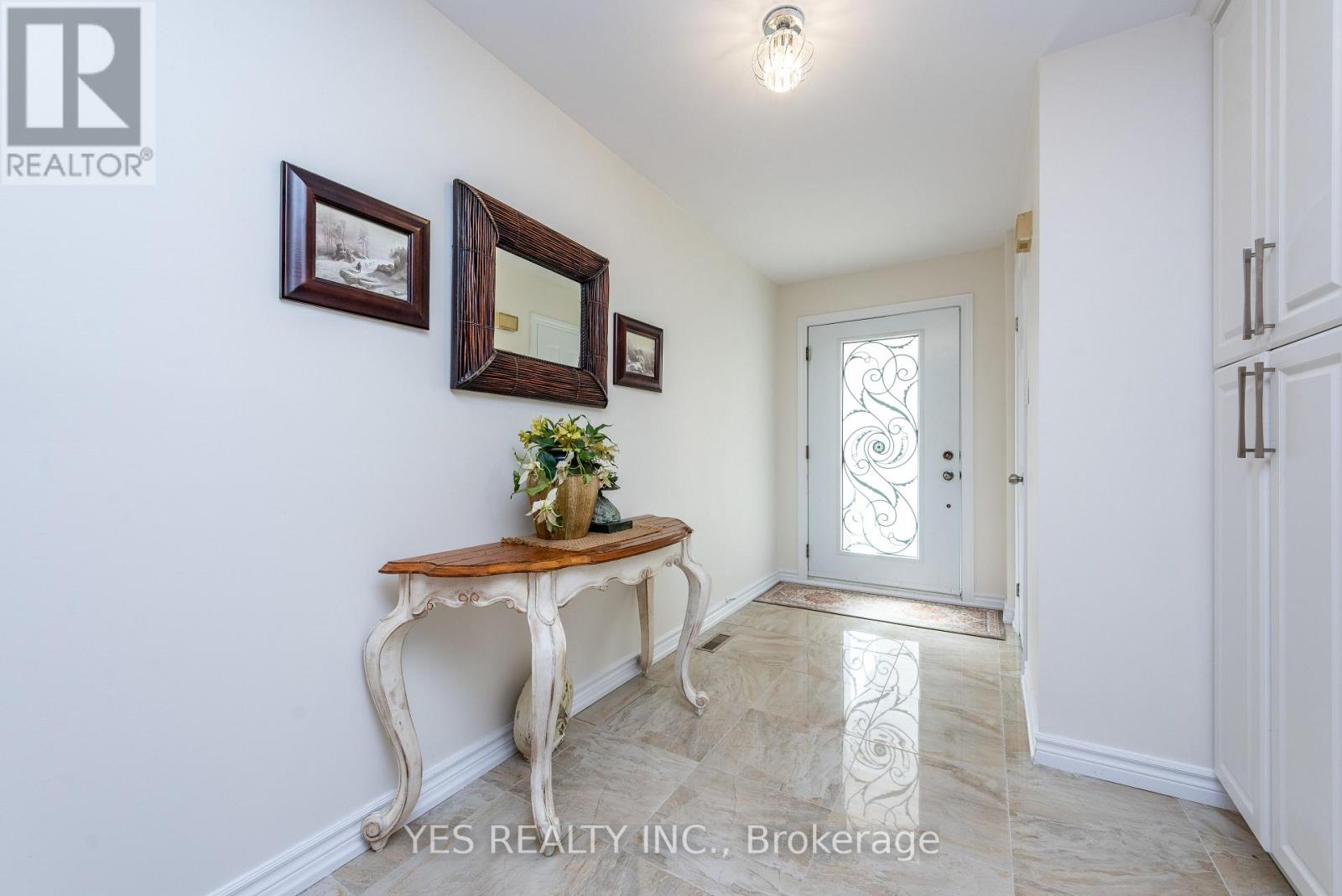 7 COLCHESTER AVENUE