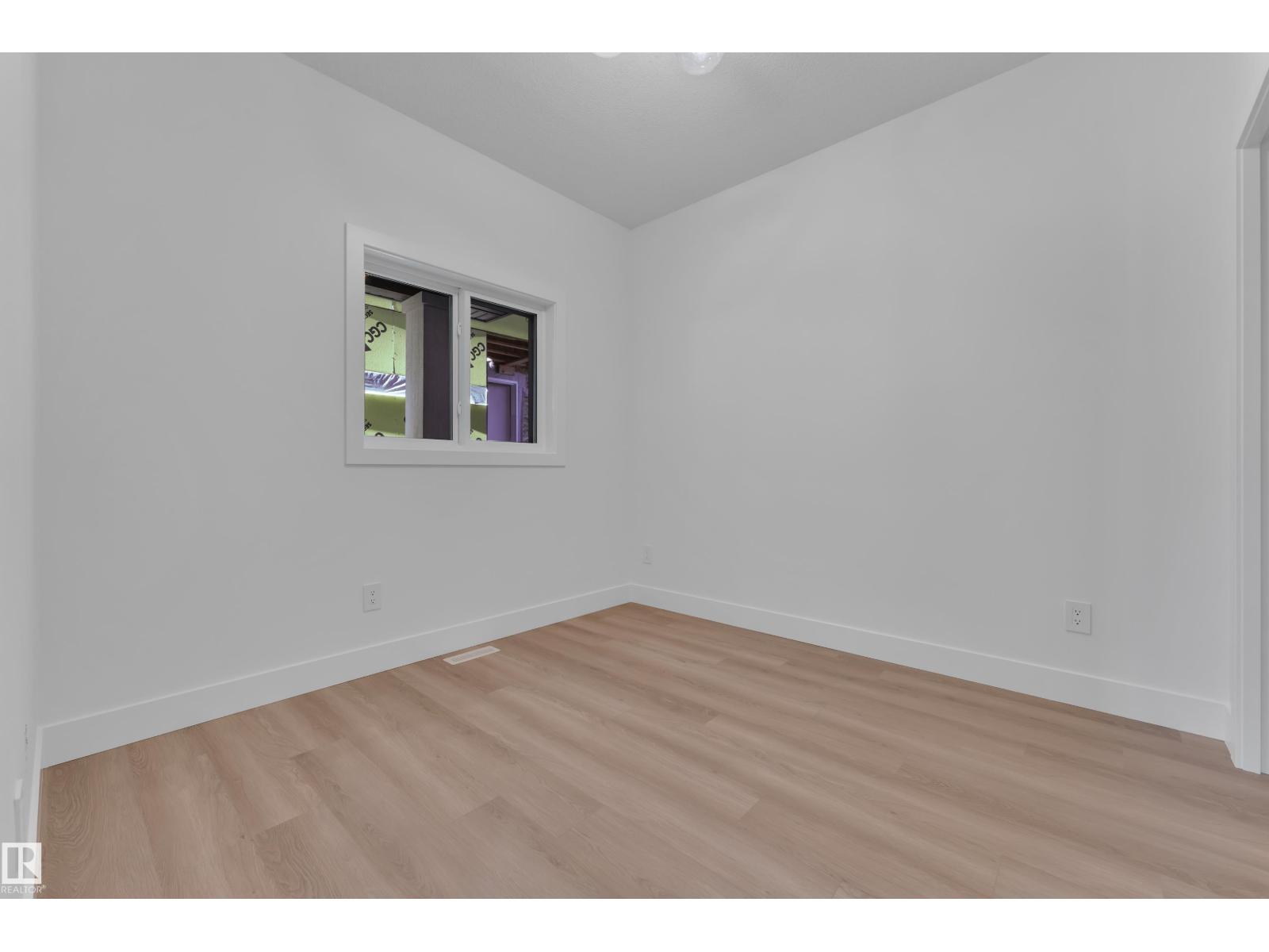 382 Linden LO