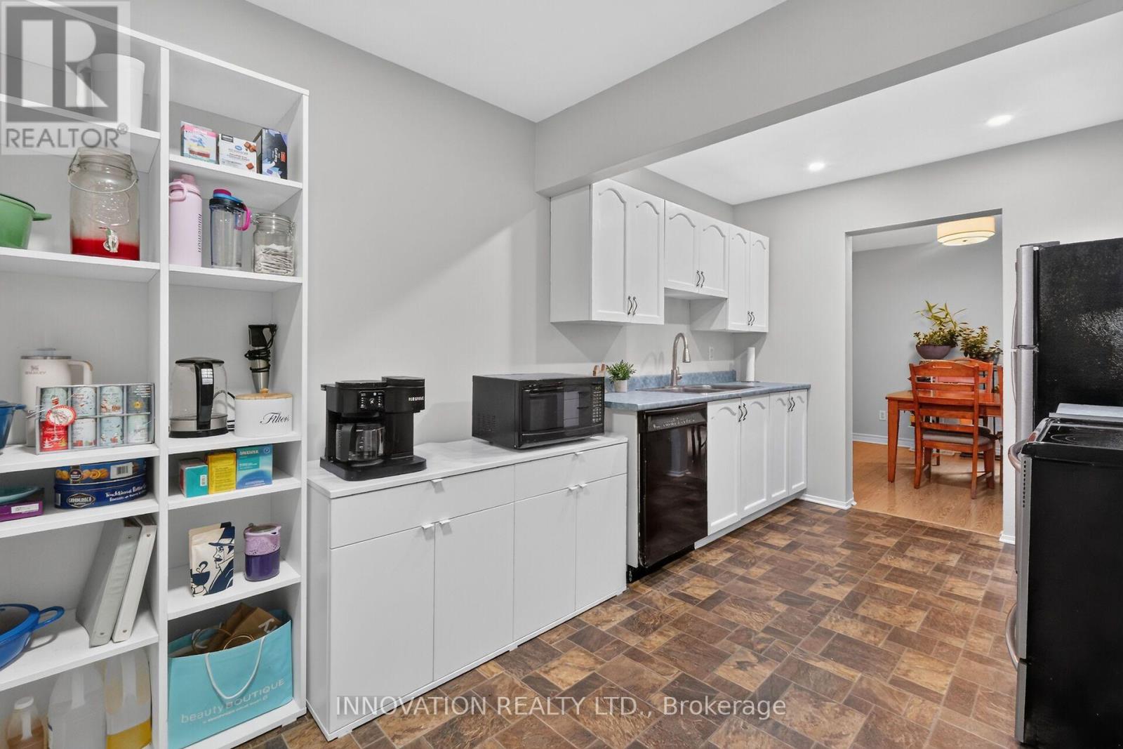 6429 TIMOTHY COURT