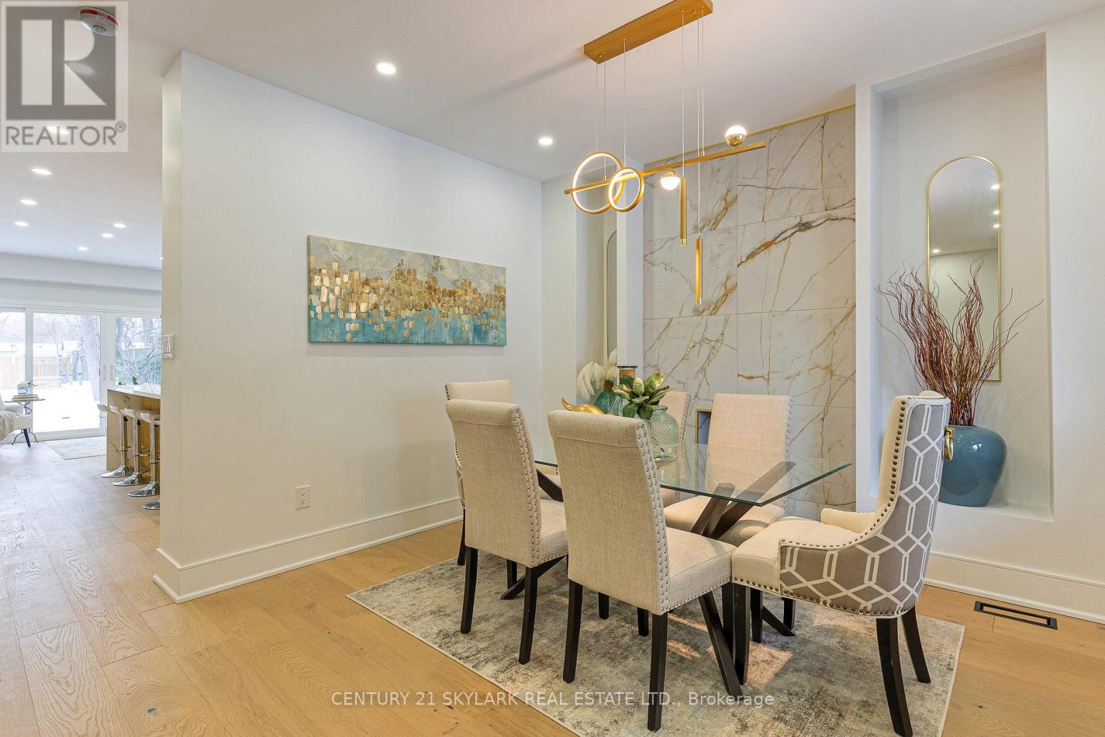 208 GAINSBOROUGH ROAD