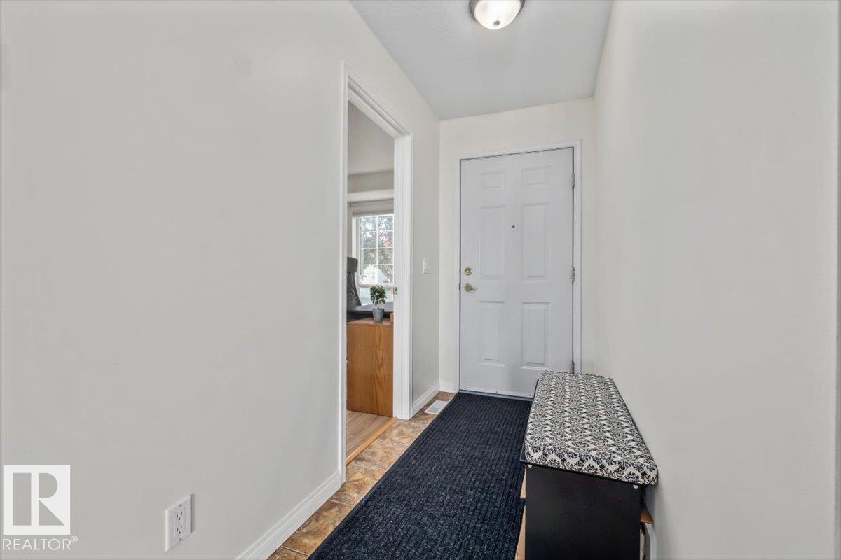 #92 13320 124 ST NW