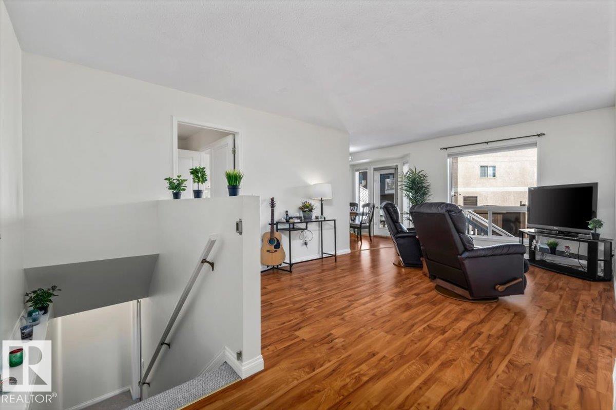 #92 13320 124 ST NW