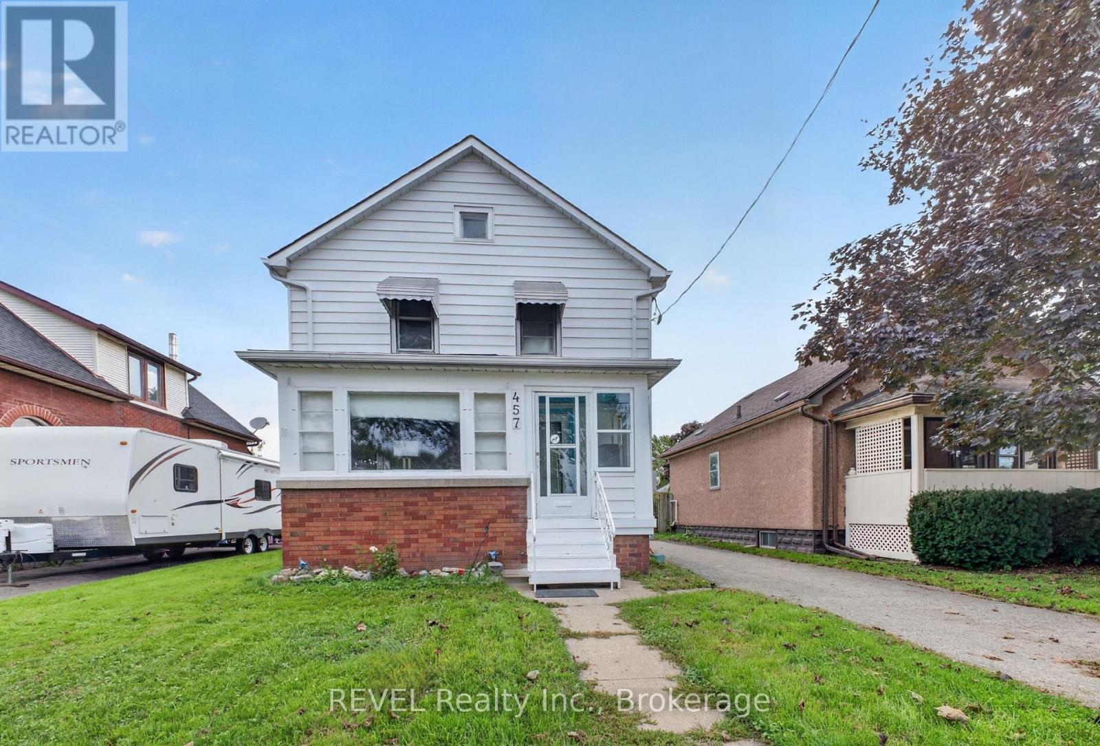 457 DAVIS STREET
