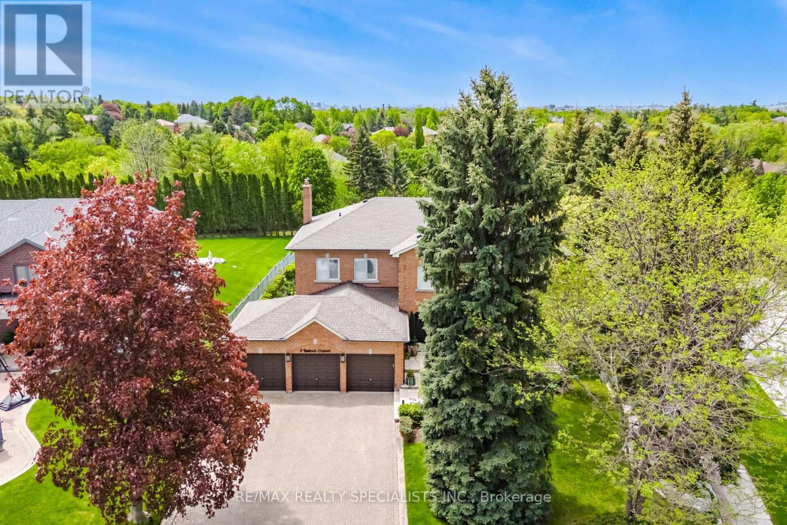 5 ROSSMULL CRESCENT
