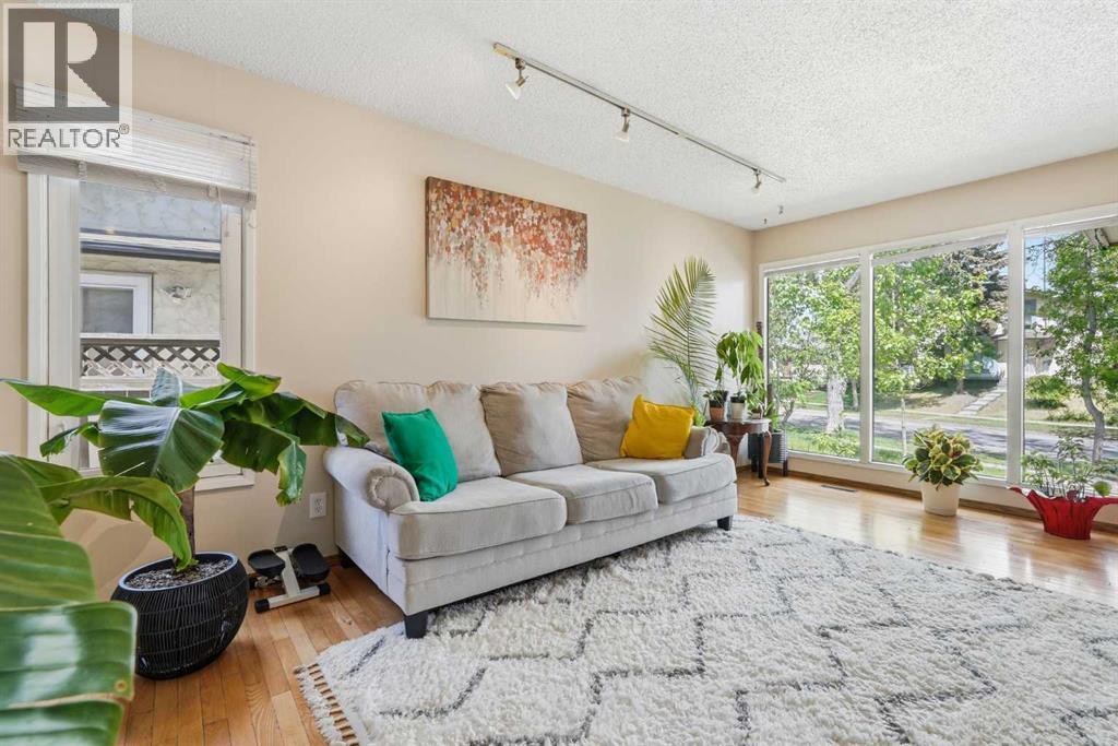 121 Sunbank Way SE