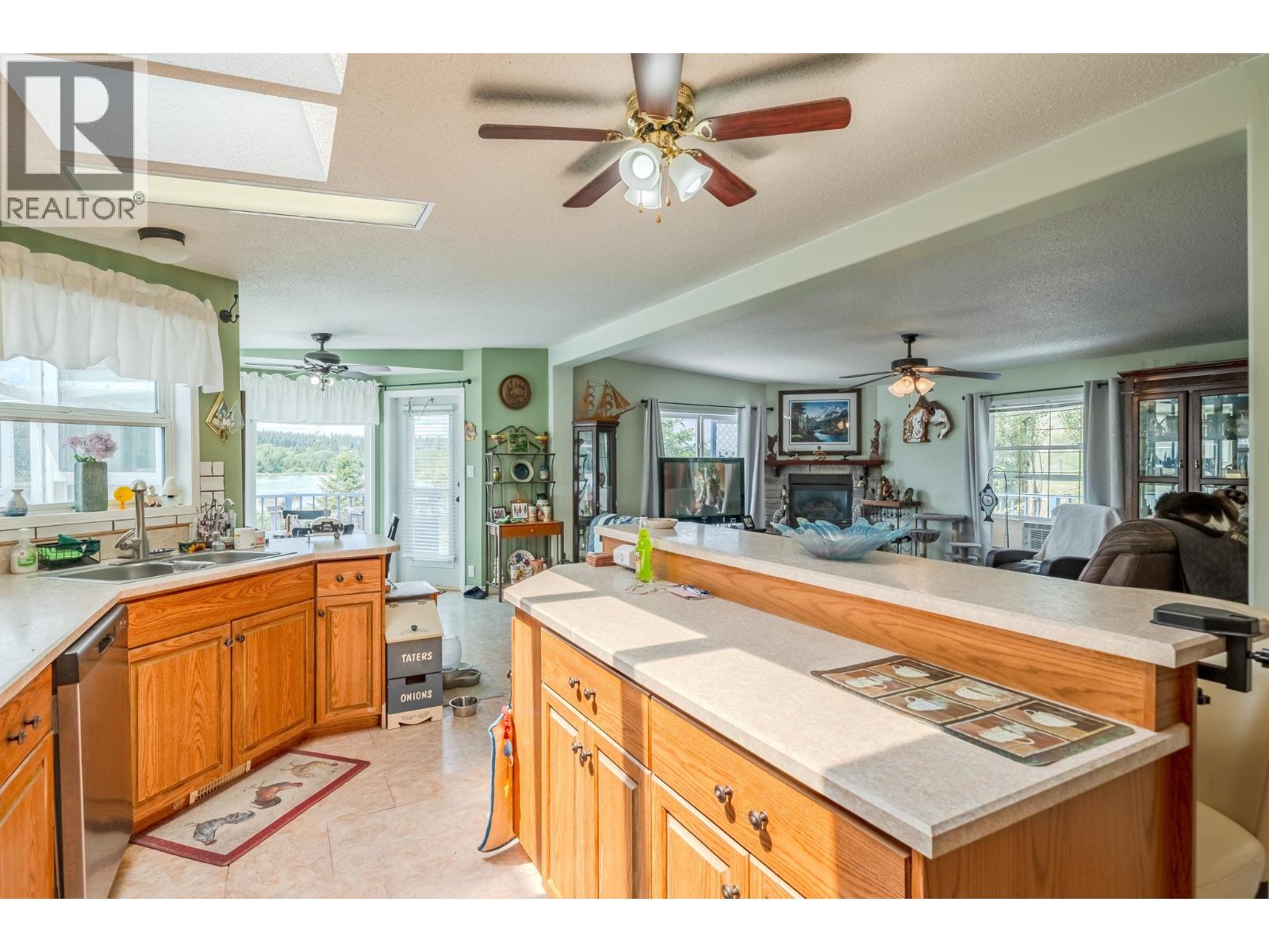 3442 DUNSMUIR ROAD