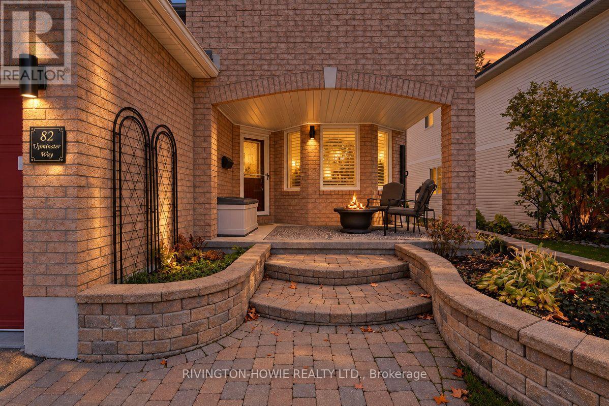 82 UPMINSTER WAY