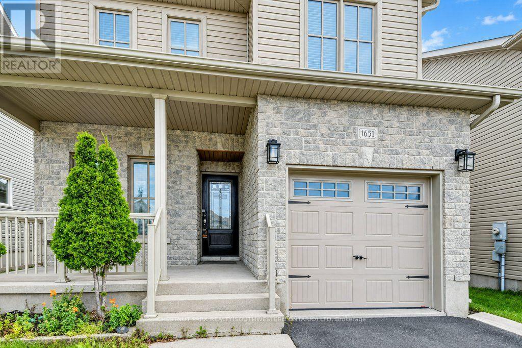 1651 CRIMSON CRESCENT