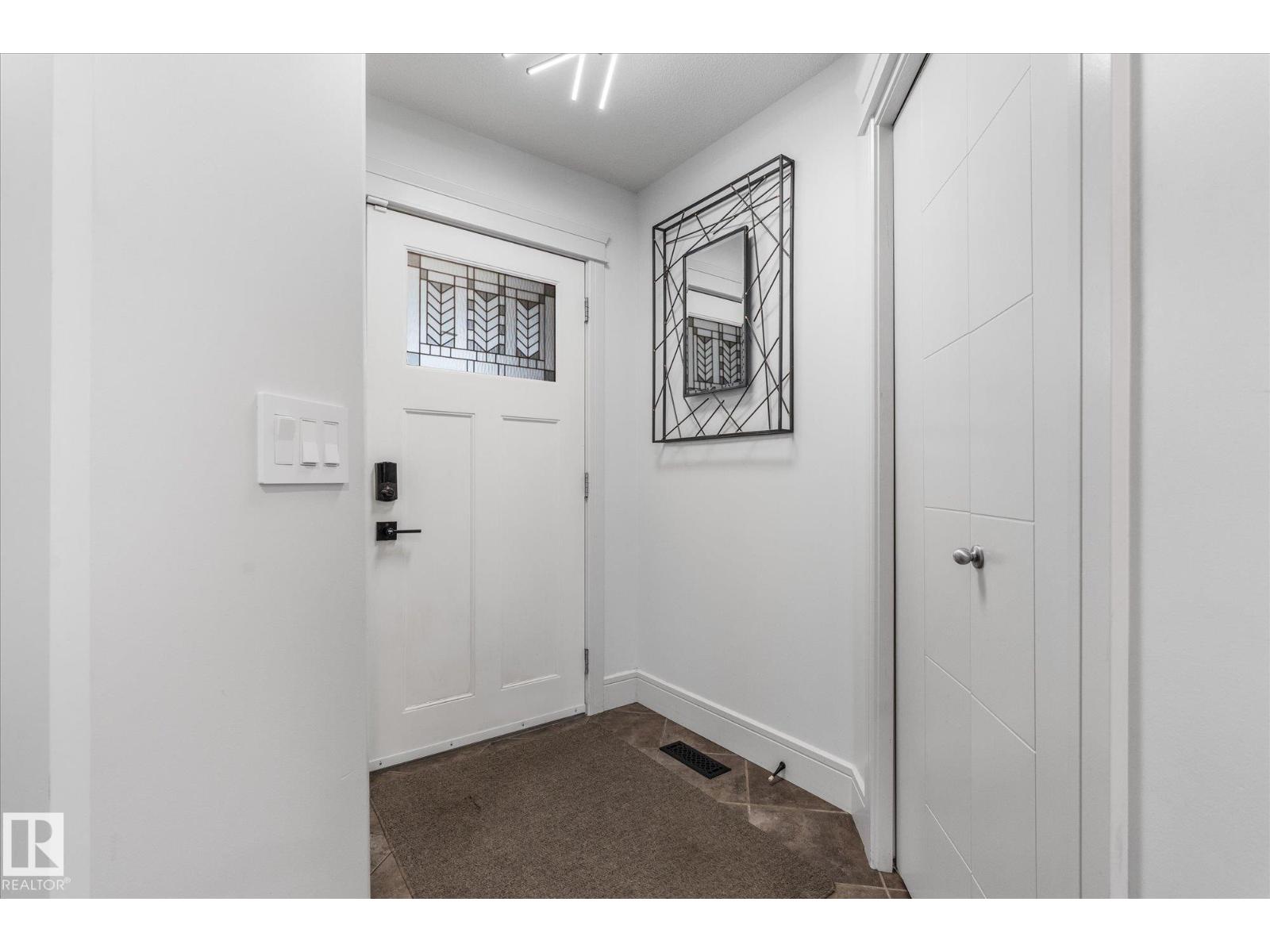 6 SEDONA PL
