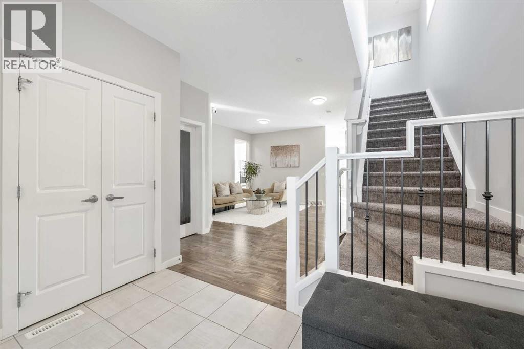240 Lucas Crescent NW