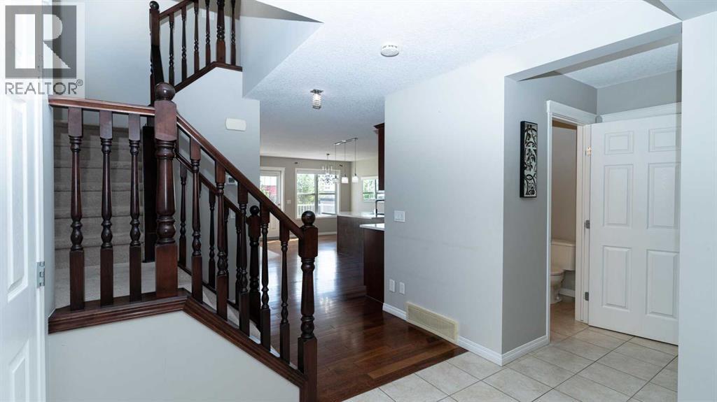 247 Taralake Way NE