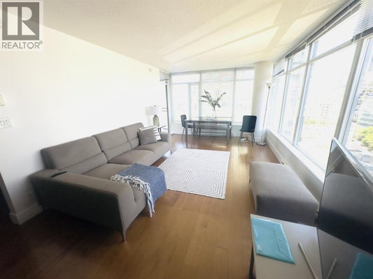 888 Homer St, Vancouver, BC 4