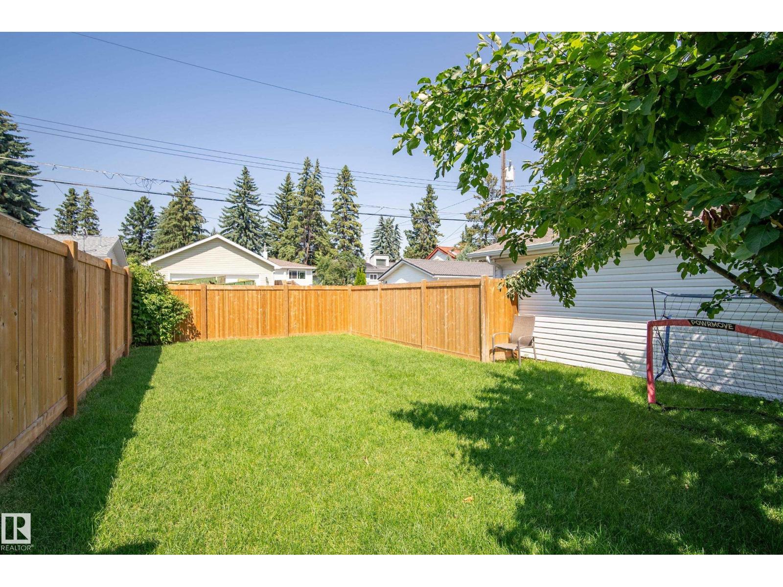 14616 88 AV NW