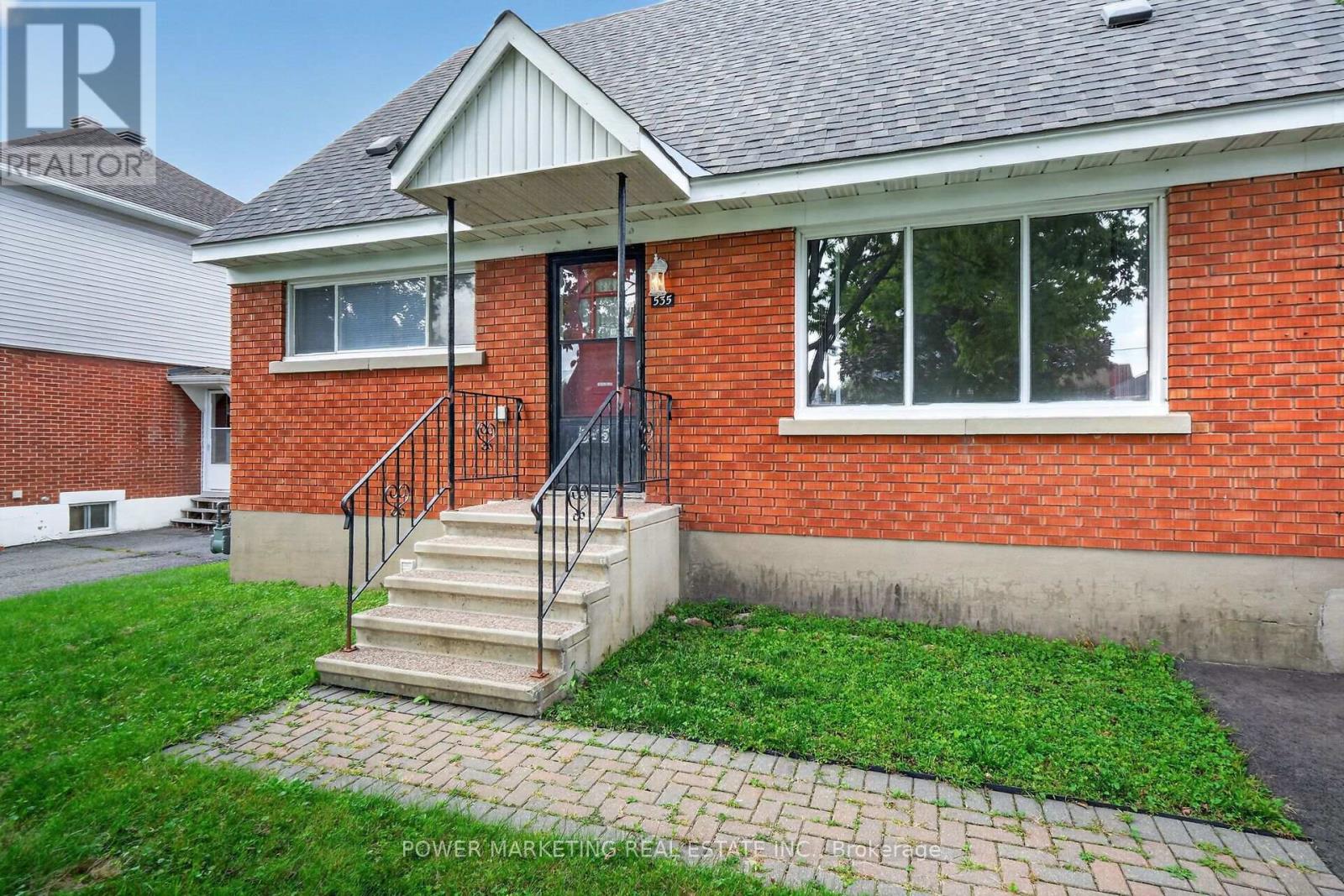 535 DUNBRACK STREET