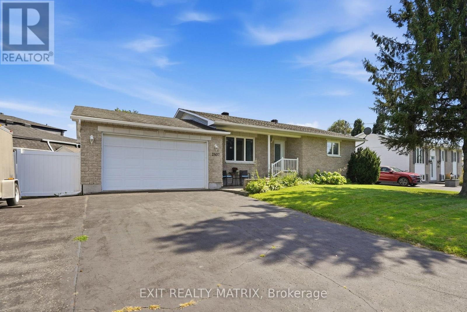 2807 LEONARD STREET - Photo 3