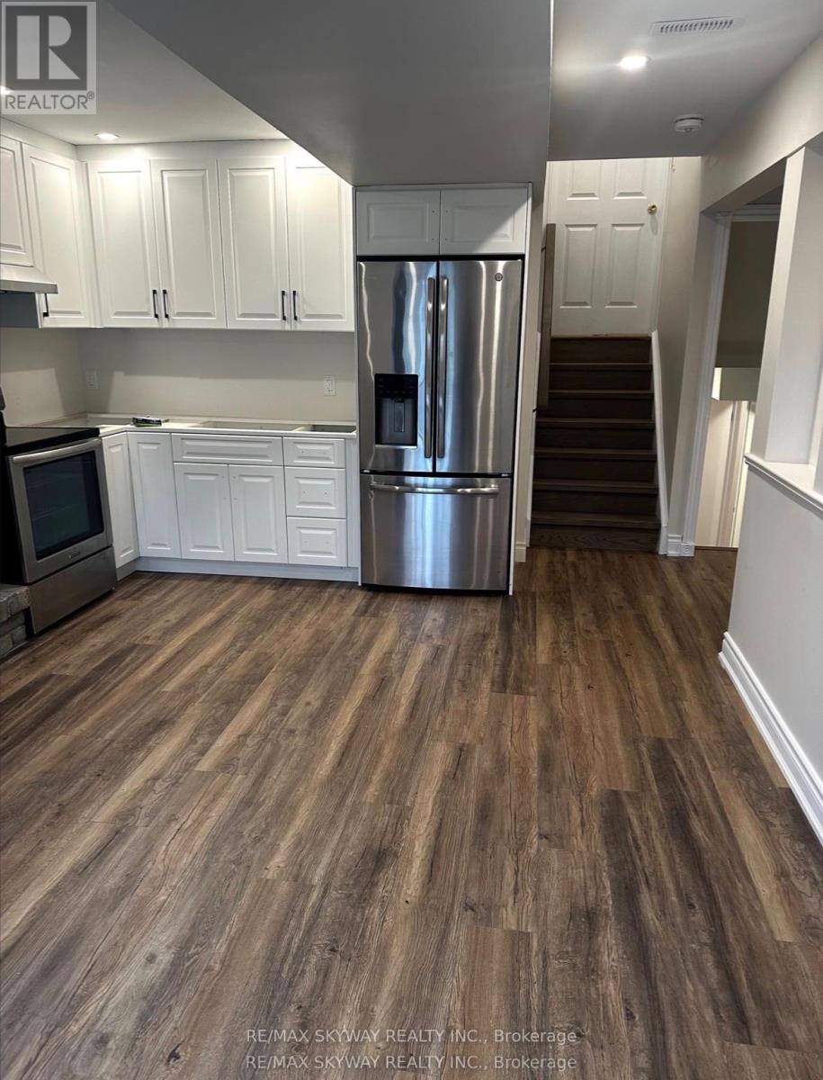 BSMT - 535 APPLEDALE CRESCENT
