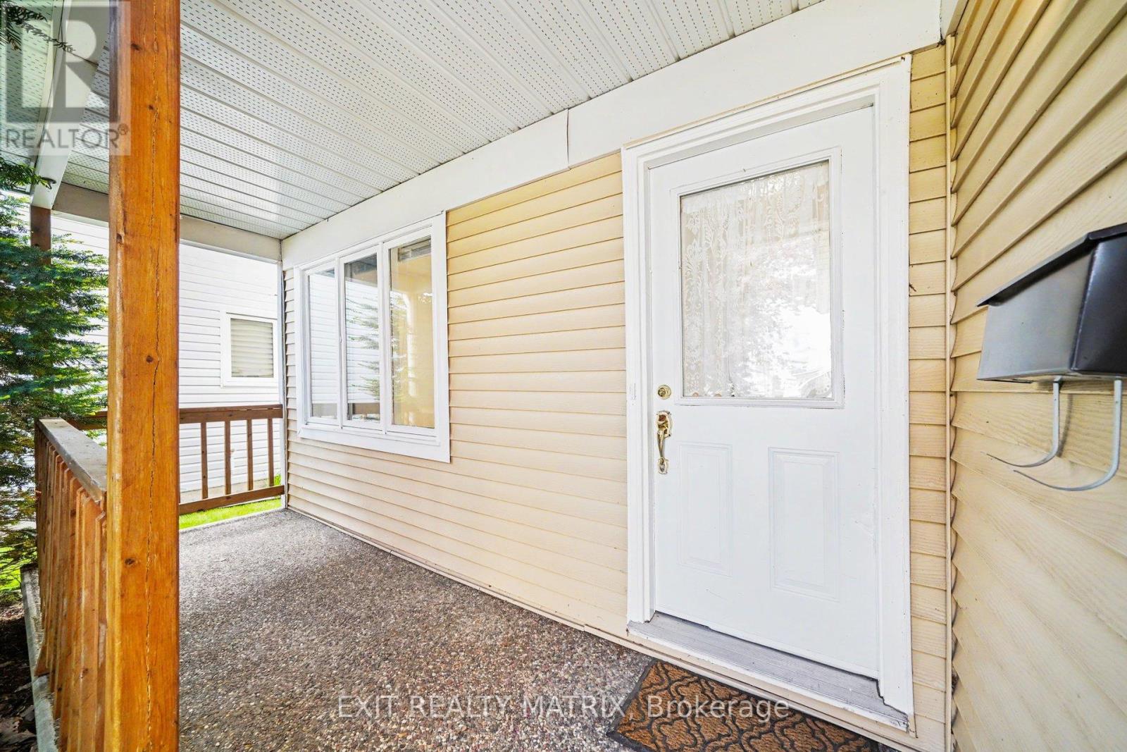3773 AUTUMNWOOD STREET - Photo 3