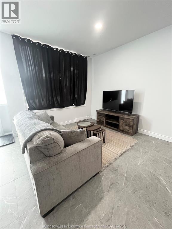 806 OTTAWA STREET Unit# MAIN