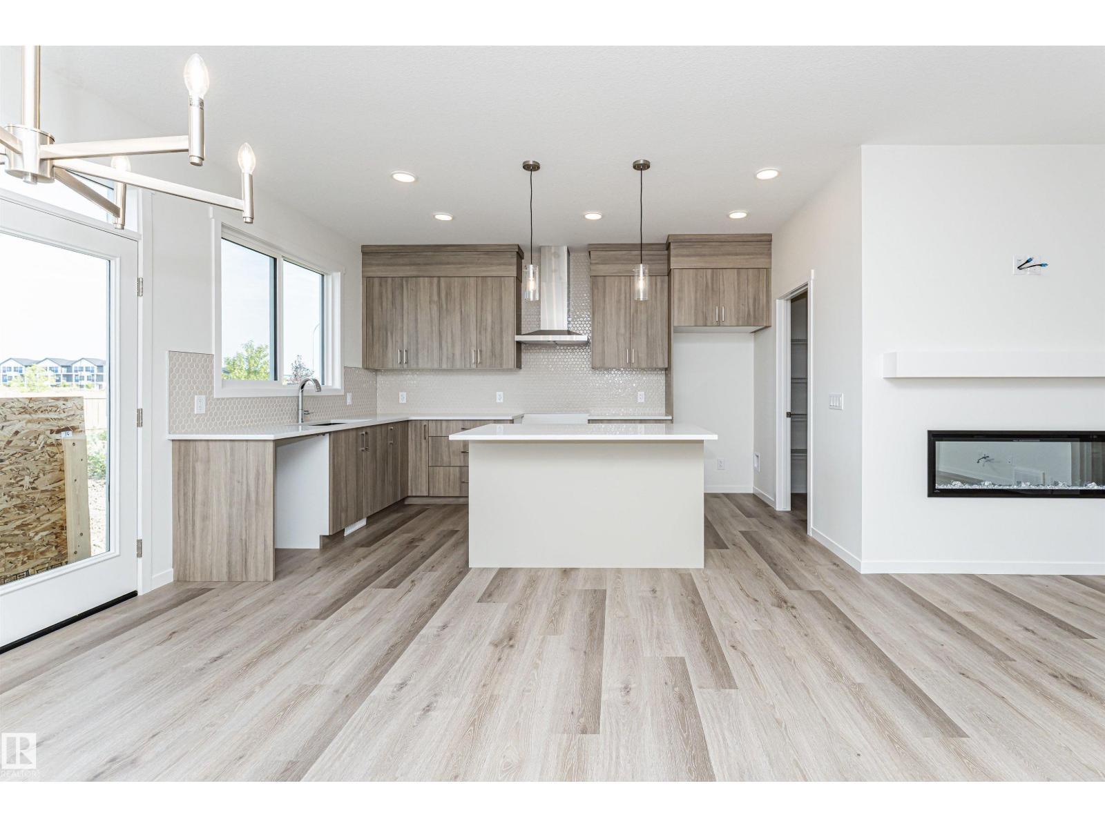 2308 160 ST SW