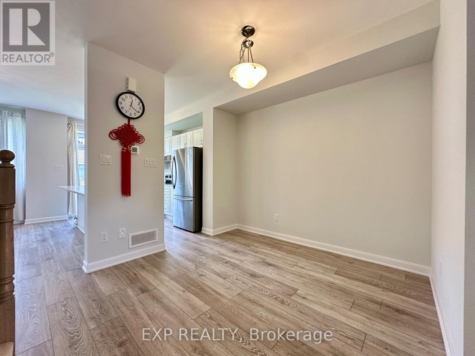 725 CASHMERE TERRACE