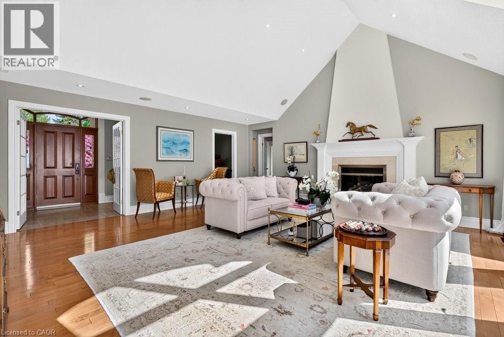 3312 LAKELAND Crescent