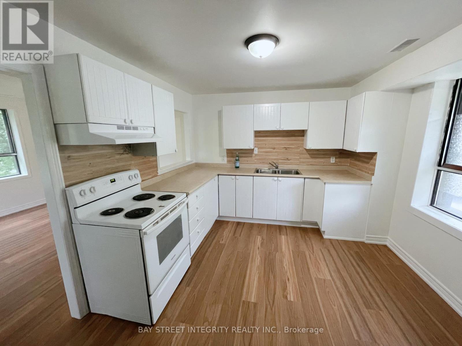 MAIN FLOOR - 320 MIAMI DRIVE