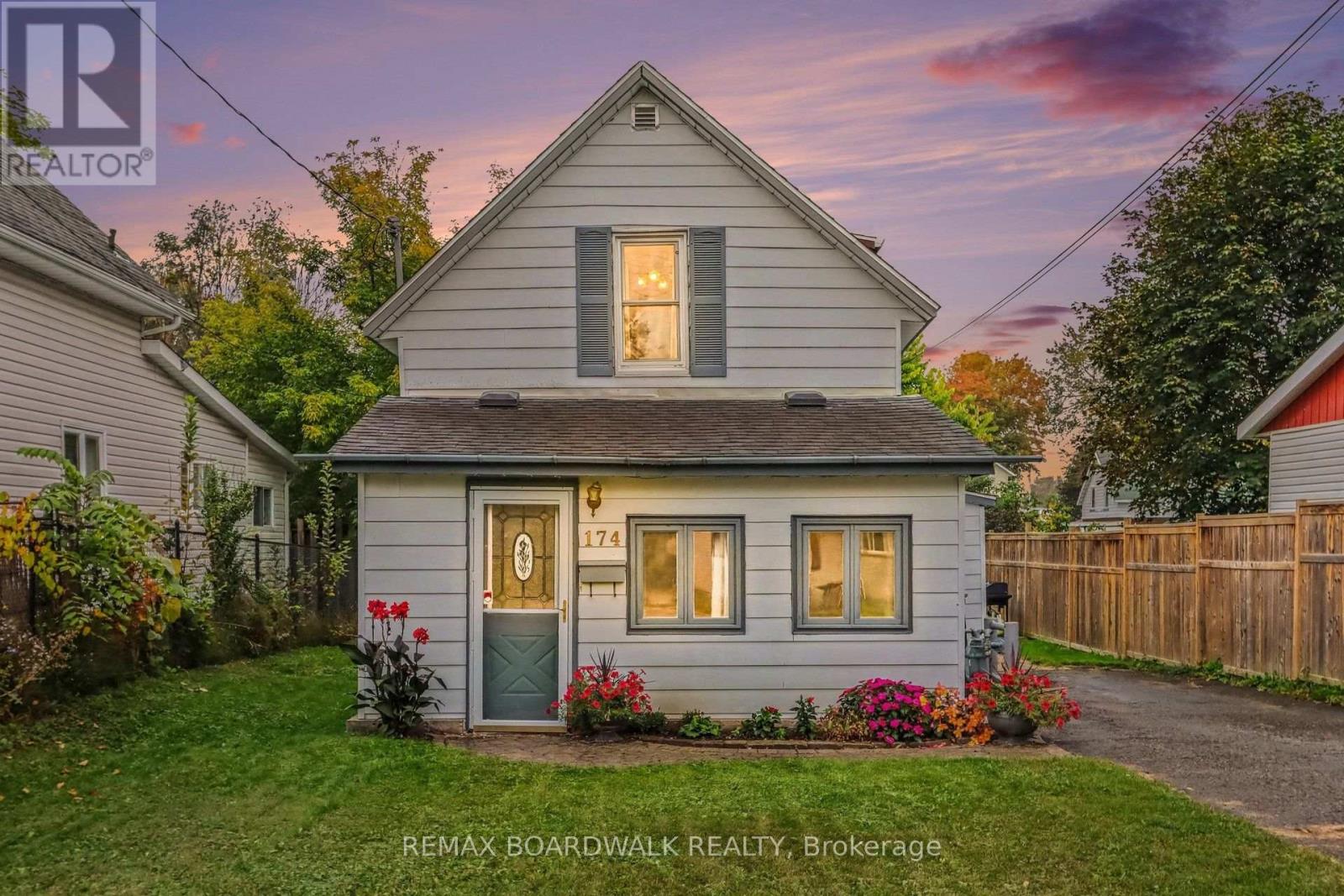 174 MUNRO STREET