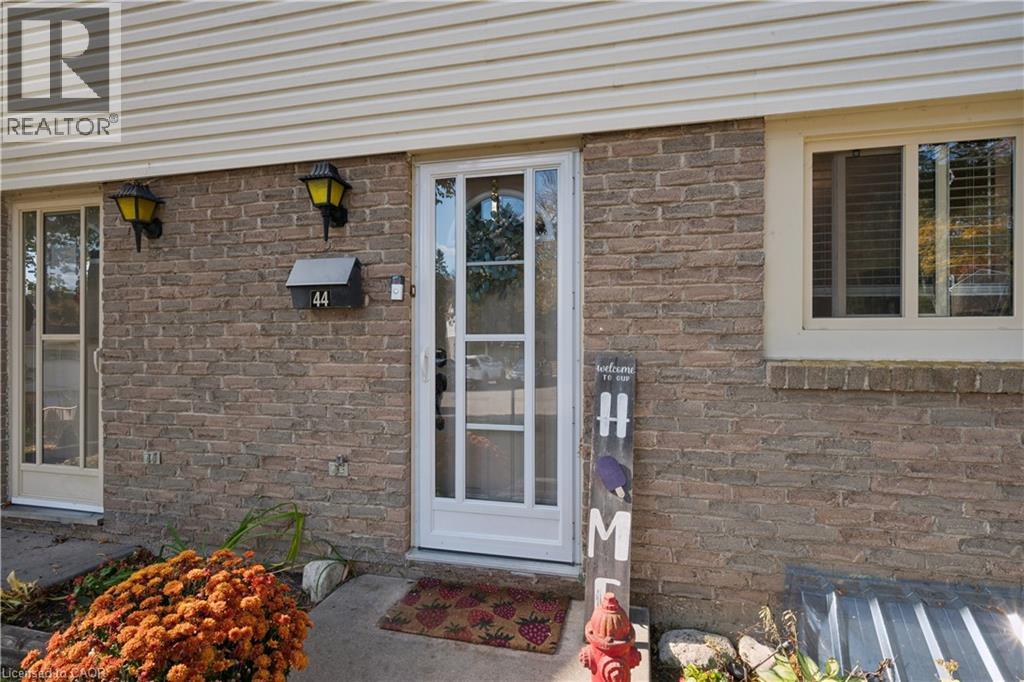 165 GREEN VALLEY Drive Unit# 44