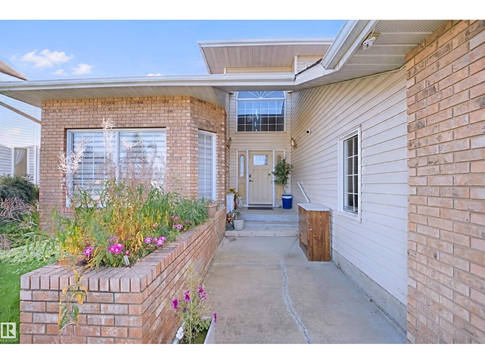 5107 17 AV NW