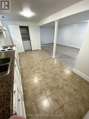 53 Belfry Dr, Newmarket (Huron Heights-Leslie Valley), ON 5