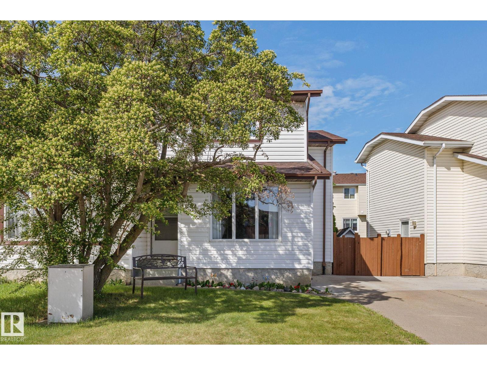17132 103 ST NW