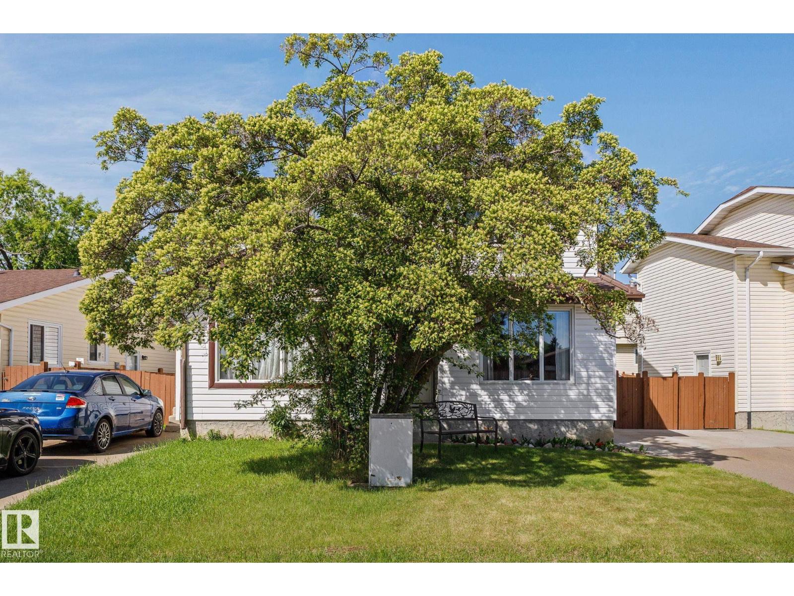 17132 103 ST NW