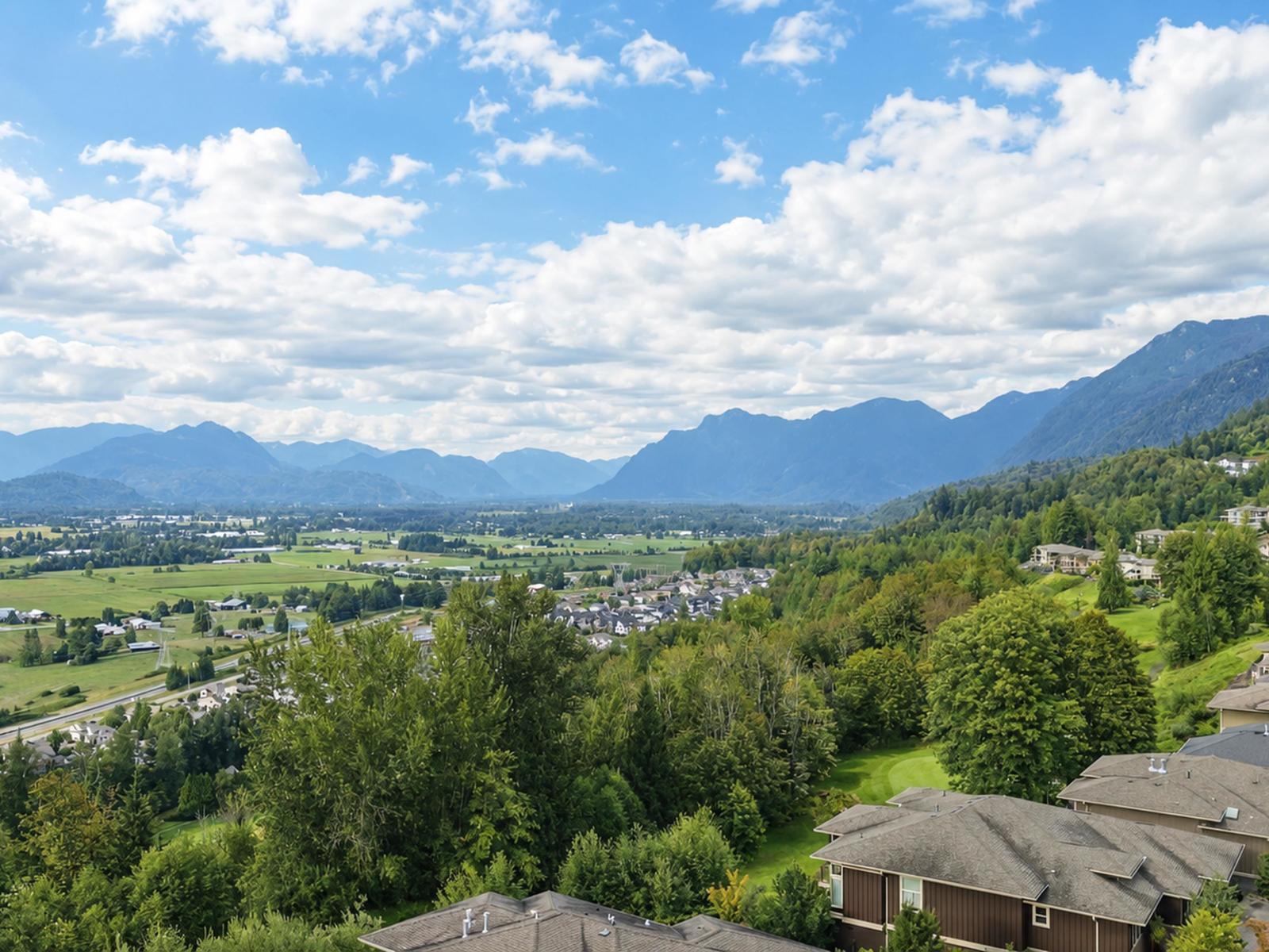 242 51075 FALLS COURT, Eastern Hillsides
