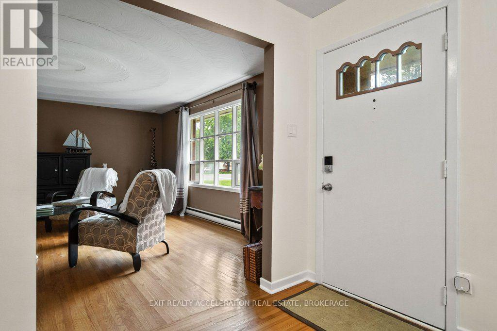 28 SOUTHCREST DRIVE