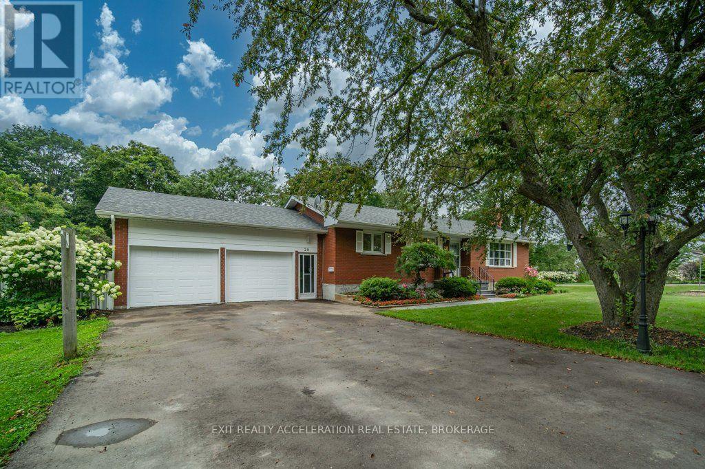28 SOUTHCREST DRIVE