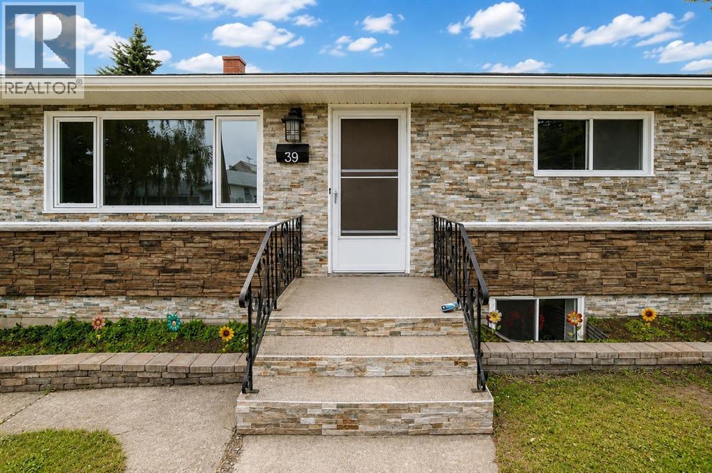39 Healy Drive SW