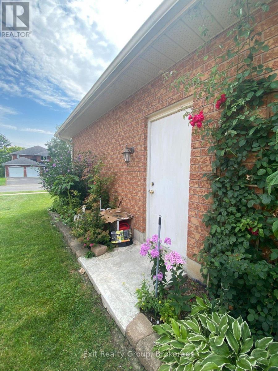 60 OAK RIDGE BOULEVARD