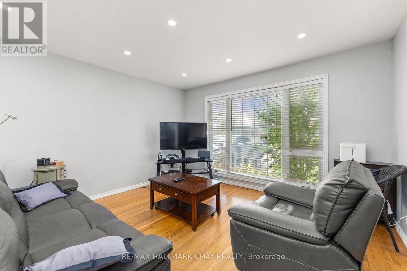 41 ABERDEEN CRESCENT