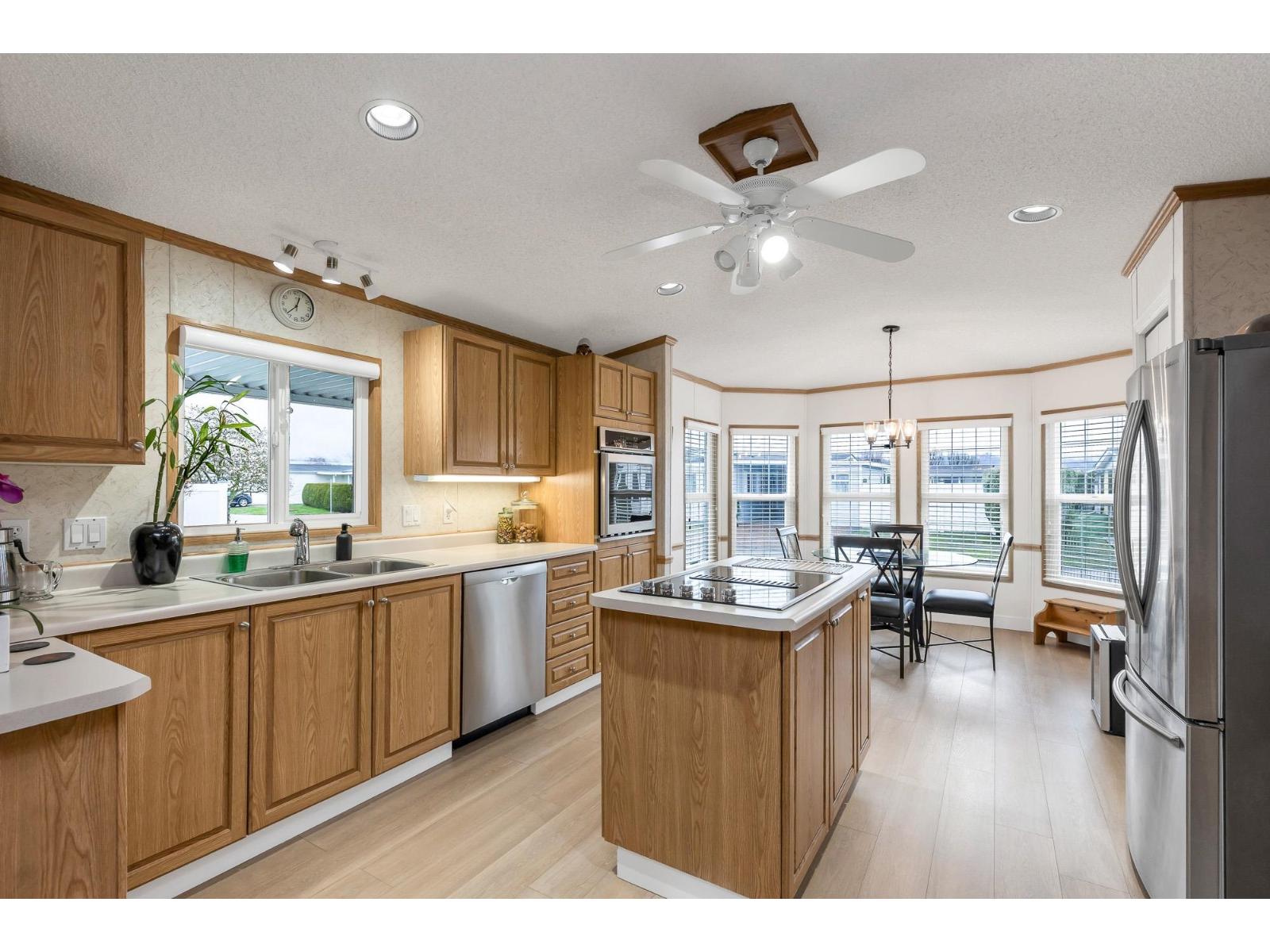 6 45918 KNIGHT ROAD, Sardis East Vedder