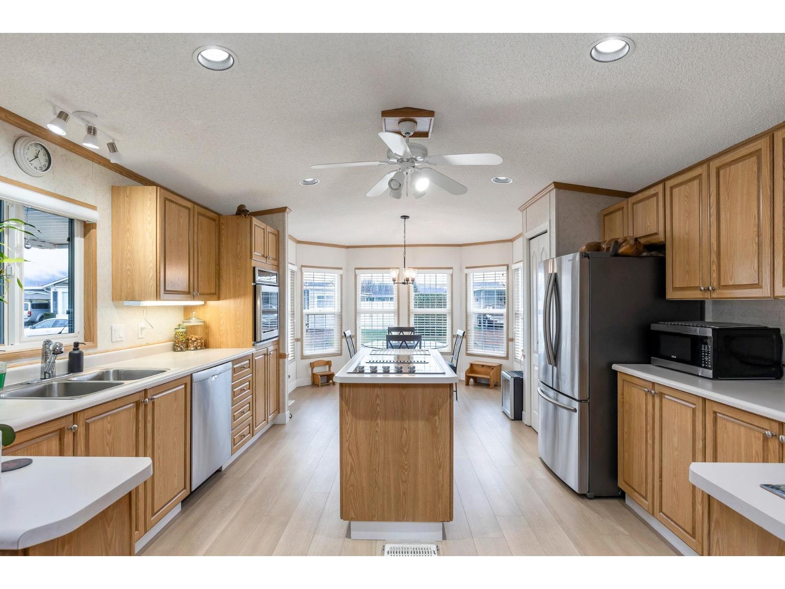 6 45918 KNIGHT ROAD, Sardis East Vedder