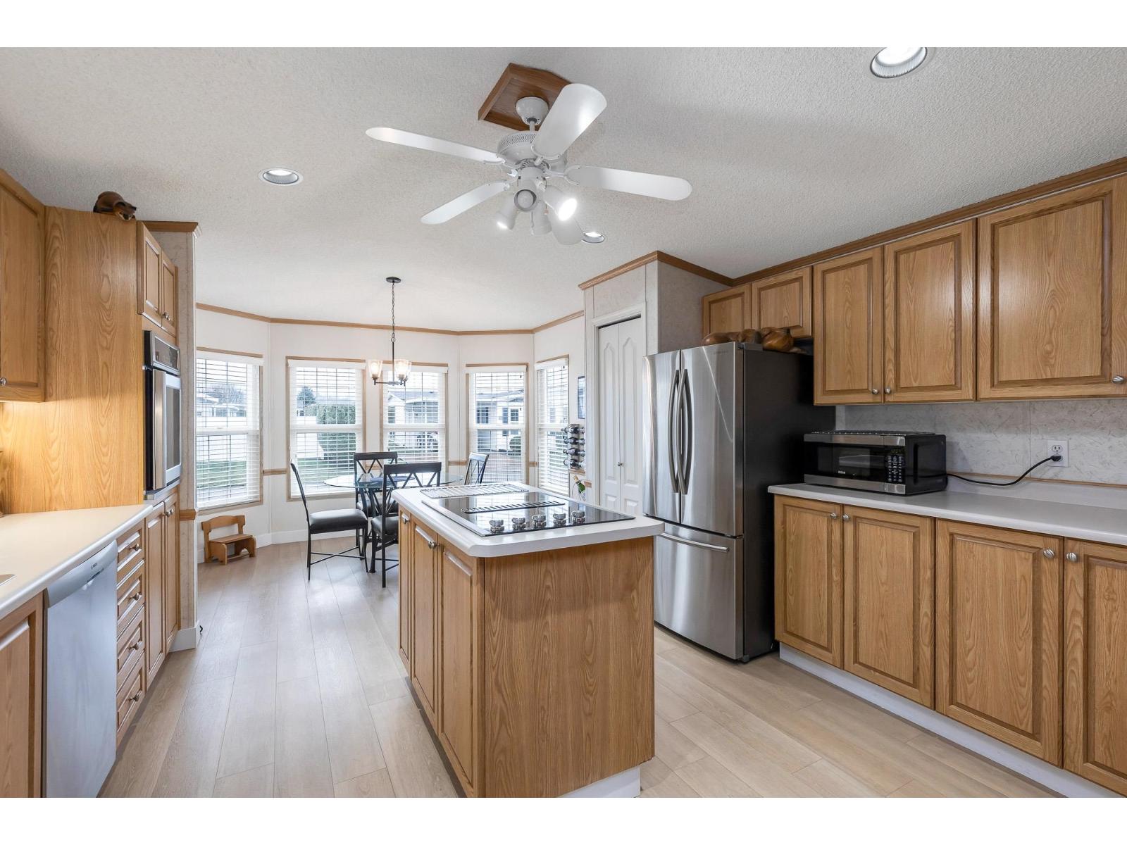 6 45918 KNIGHT ROAD, Sardis East Vedder