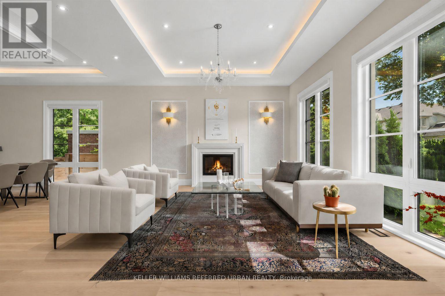 130 UPPER CANADA DRIVE