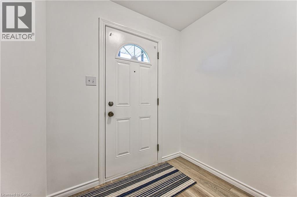 21 VICMOUNT Drive