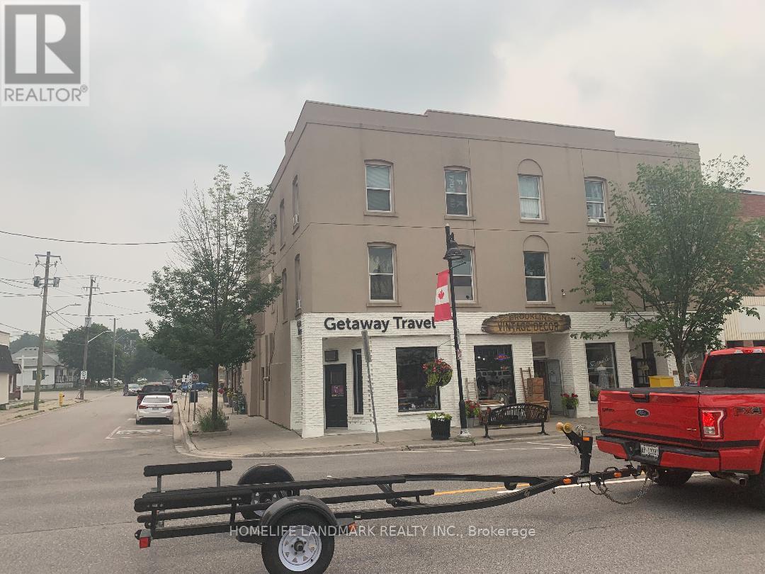 24 BROCK STREET W