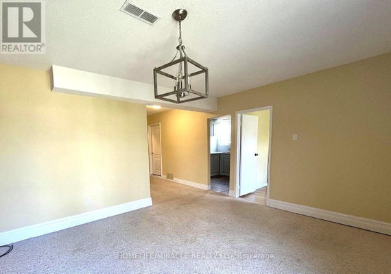 91 Limerick St, Oshawa (Vanier), ON 4