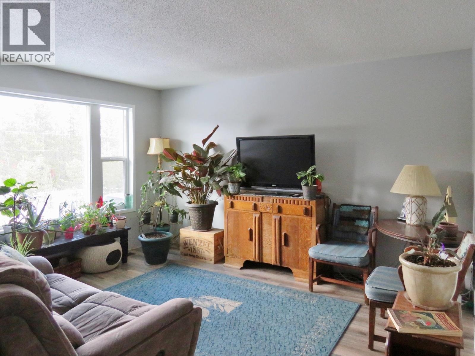 5841 THOMPSON ROAD