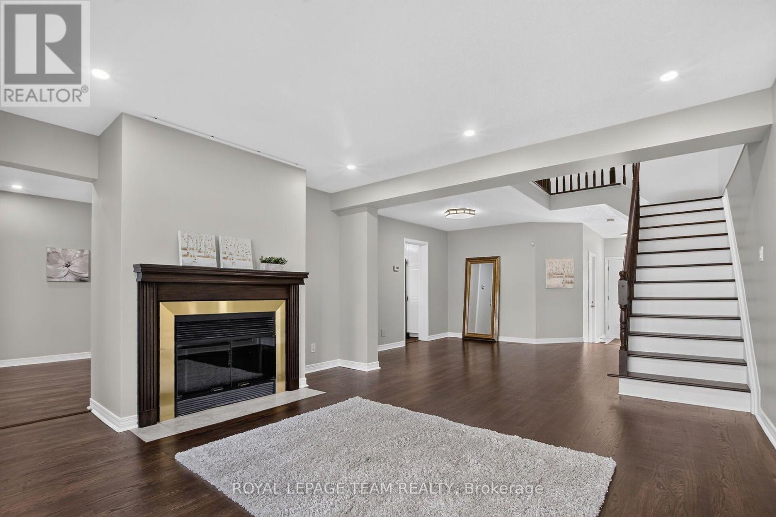 253 KNUDSON DRIVE