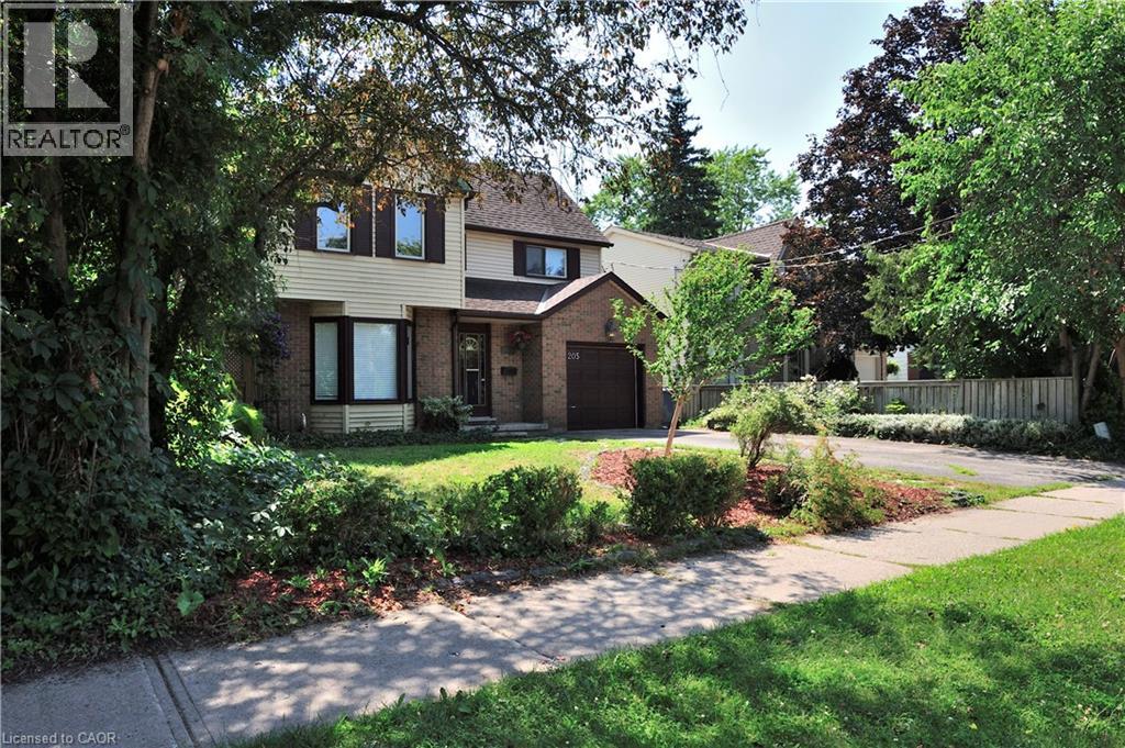 205 JANEFIELD Avenue