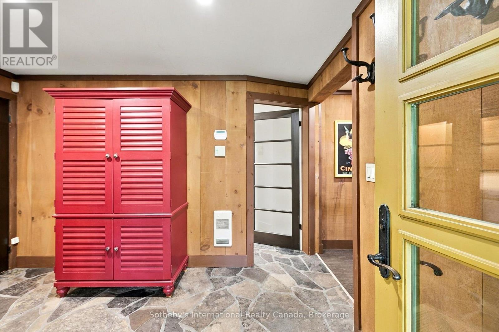 146 CHAMONIX CRESCENT